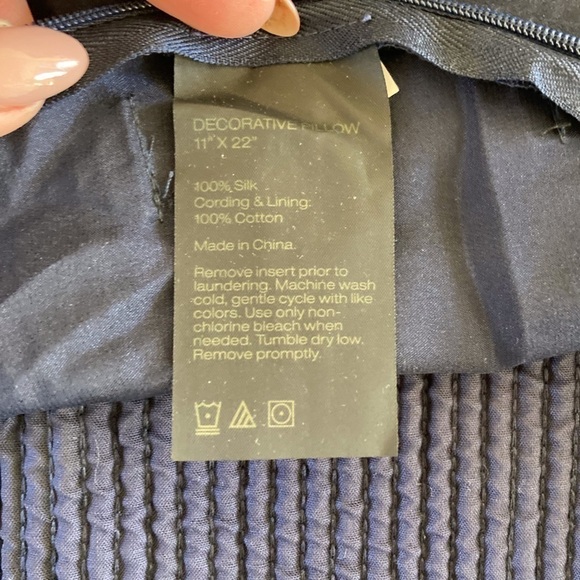 NWT Donna Karan Home Corded Silk Pillow Cover Sham - Picture 7 of 7